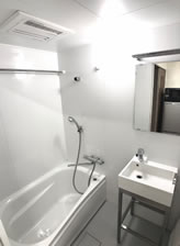 浴室換気暖房乾燥機付バスルーム